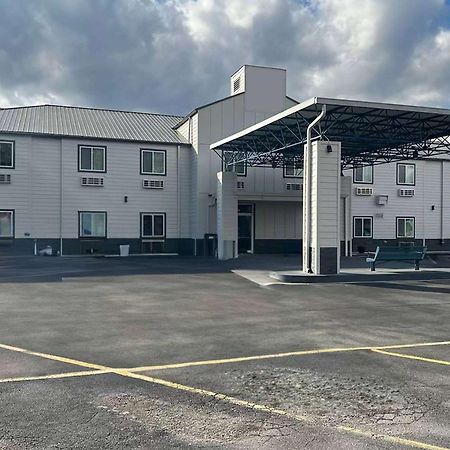 Baymont By Wyndham Athens, Tn Hotel Exterior photo