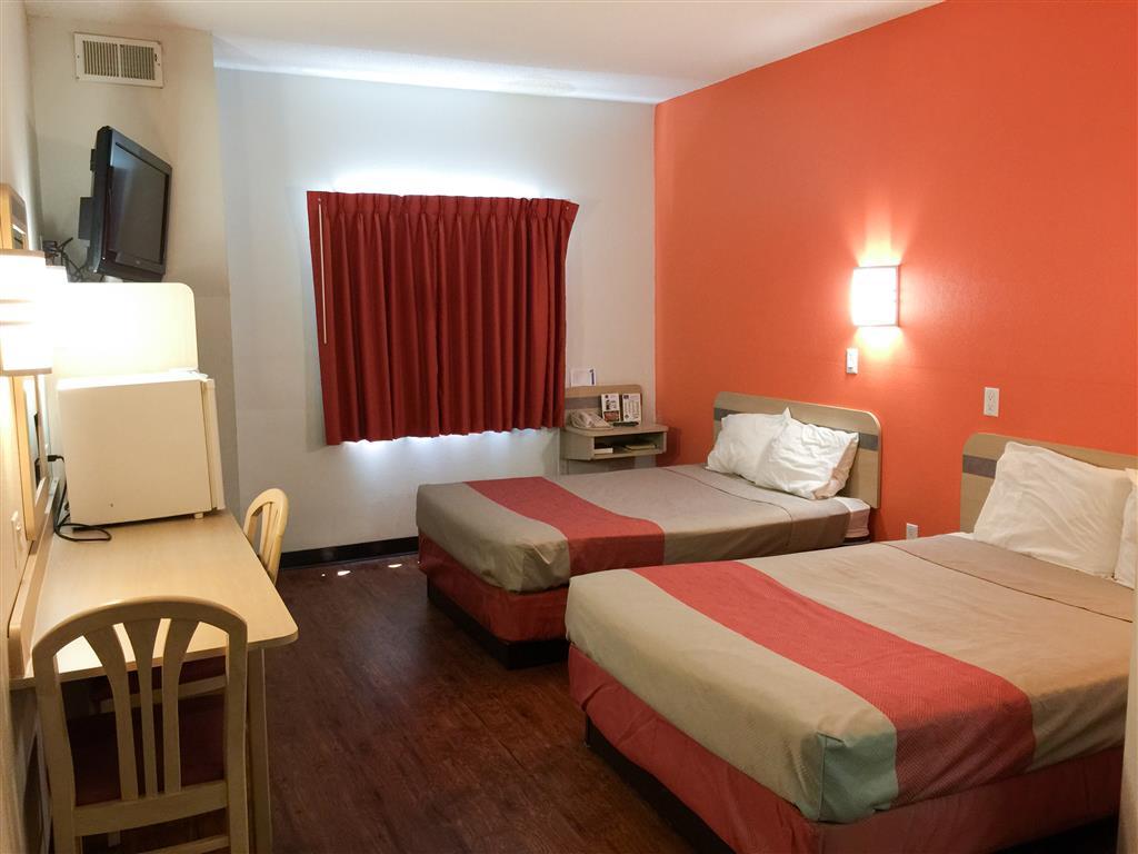Baymont By Wyndham Athens, Tn Hotel Room photo